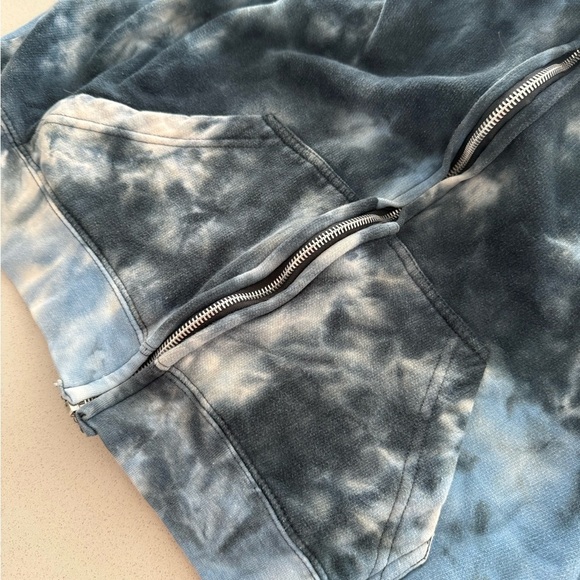 Exist Cropped Blue Tie-Dye Hoodie - Picture 4 of 7